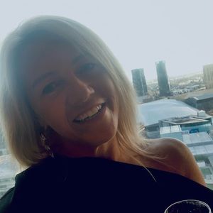 Meet your Posher, Leanne